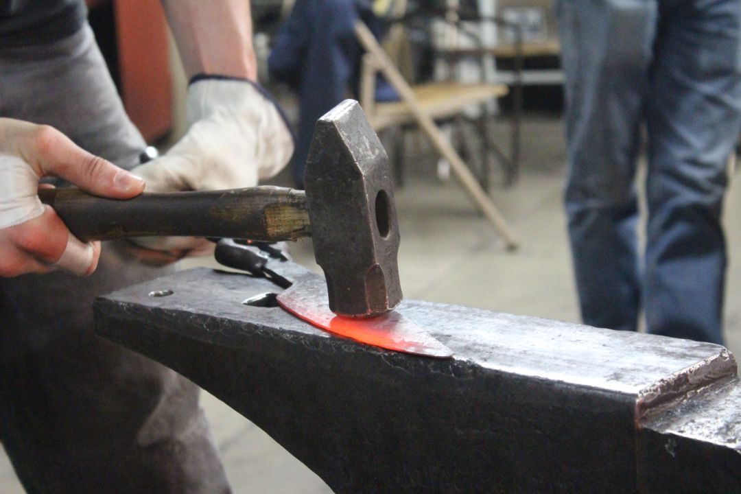 beginners guide to bladesmithing